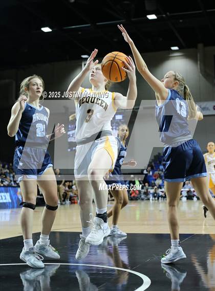 Thumbnail 3 in DeQueen vs. Pulaski Academy (AAA 4A State Final) photogallery.