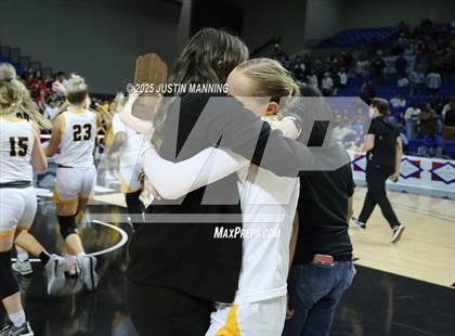 Thumbnail 1 in DeQueen vs. Pulaski Academy (AAA 4A State Final) photogallery.
