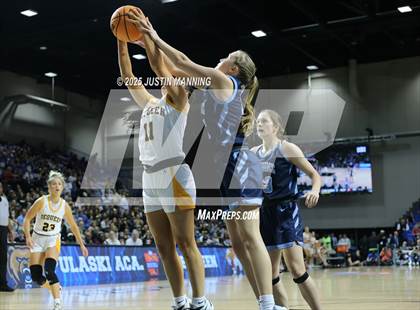 Thumbnail 3 in DeQueen vs. Pulaski Academy (AAA 4A State Final) photogallery.