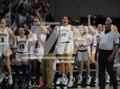 Thumbnail 1 in DeQueen vs. Pulaski Academy (AAA 4A State Final) photogallery.