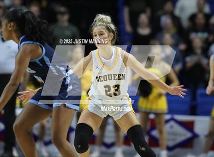 Thumbnail 1 in DeQueen vs. Pulaski Academy (AAA 4A State Final) photogallery.