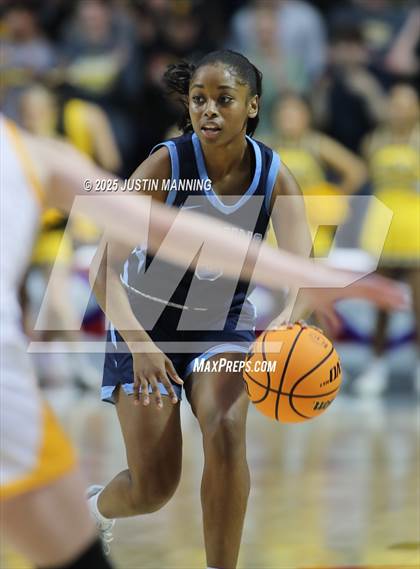 Thumbnail 1 in DeQueen vs. Pulaski Academy (AAA 4A State Final) photogallery.