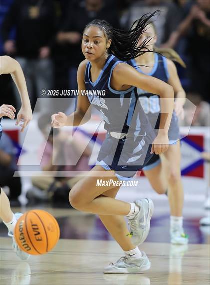 Thumbnail 2 in DeQueen vs. Pulaski Academy (AAA 4A State Final) photogallery.