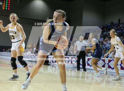 Thumbnail 3 in DeQueen vs. Pulaski Academy (AAA 4A State Final) photogallery.