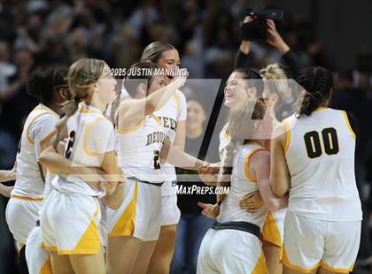 Thumbnail 3 in DeQueen vs. Pulaski Academy (AAA 4A State Final) photogallery.