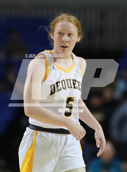 Thumbnail 1 in DeQueen vs. Pulaski Academy (AAA 4A State Final) photogallery.