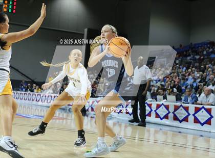 Thumbnail 2 in DeQueen vs. Pulaski Academy (AAA 4A State Final) photogallery.
