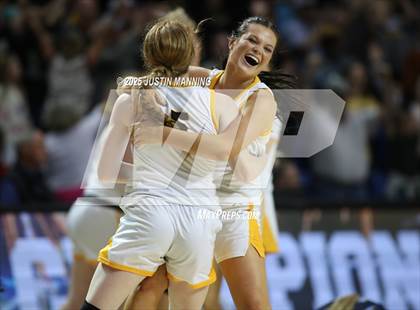 Thumbnail 3 in DeQueen vs. Pulaski Academy (AAA 4A State Final) photogallery.