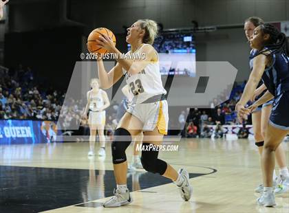 Thumbnail 2 in DeQueen vs. Pulaski Academy (AAA 4A State Final) photogallery.
