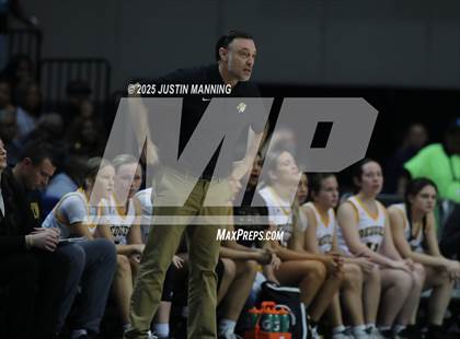 Thumbnail 1 in DeQueen vs. Pulaski Academy (AAA 4A State Final) photogallery.