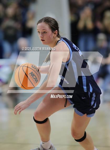Thumbnail 2 in DeQueen vs. Pulaski Academy (AAA 4A State Final) photogallery.