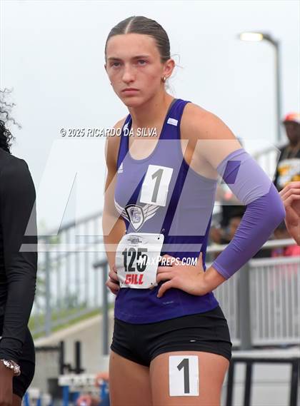 Thumbnail 3 in UIL 5A Track Region III Final photogallery.