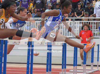 Thumbnail 2 in UIL 5A Track Region III Final photogallery.