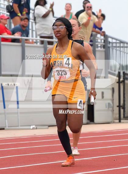 Thumbnail 3 in UIL 5A Track Region III Final photogallery.