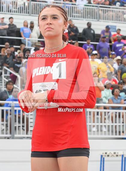 Thumbnail 2 in UIL 5A Track Region III Final photogallery.