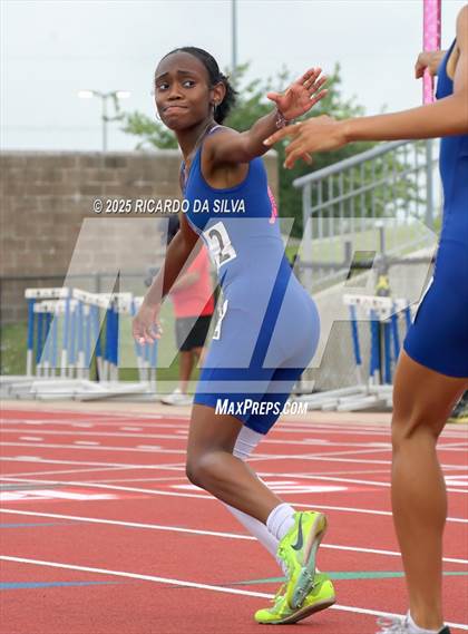 Thumbnail 1 in UIL 5A Track Region III Final photogallery.