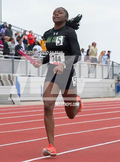 Thumbnail 2 in UIL 5A Track Region III Final photogallery.