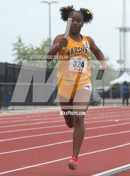 Thumbnail 2 in UIL 5A Track Region III Final photogallery.