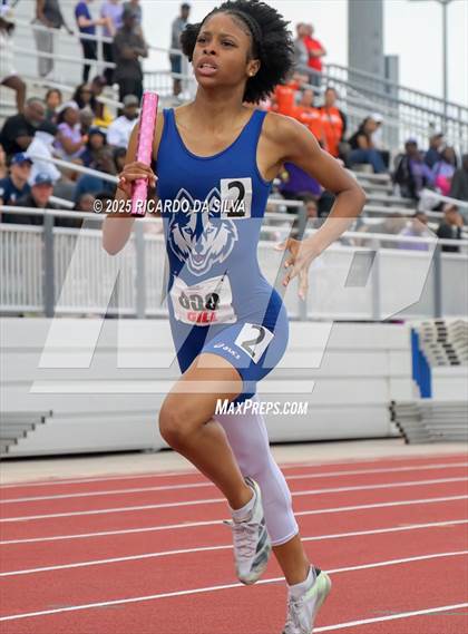 Thumbnail 2 in UIL 5A Track Region III Final photogallery.