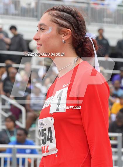 Thumbnail 3 in UIL 5A Track Region III Final photogallery.
