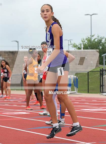 Thumbnail 1 in UIL 5A Track Region III Final photogallery.