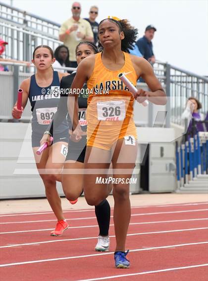 Thumbnail 2 in UIL 5A Track Region III Final photogallery.
