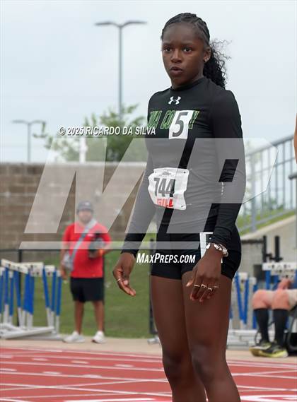 Thumbnail 3 in UIL 5A Track Region III Final photogallery.