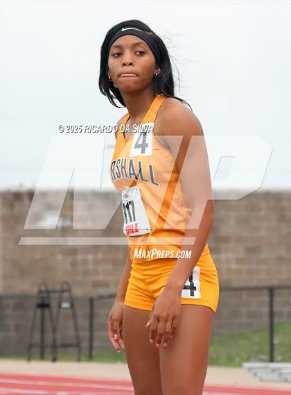 Thumbnail 3 in UIL 5A Track Region III Final photogallery.