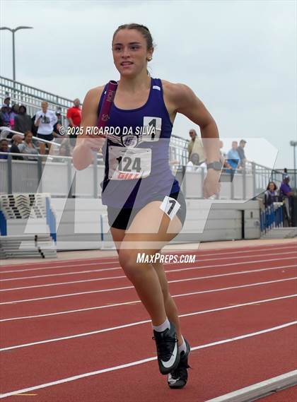 Thumbnail 3 in UIL 5A Track Region III Final photogallery.