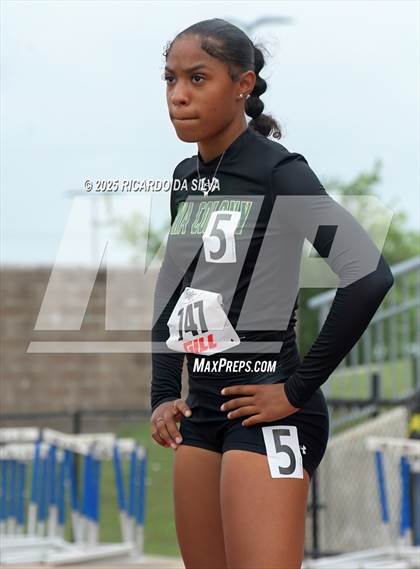 Thumbnail 3 in UIL 5A Track Region III Final photogallery.