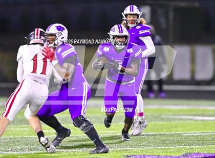 Thumbnail 3 in Logansport @ Muncie Central (IHSAA 4A Section 20 Semifinal) photogallery.