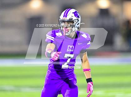 Thumbnail 3 in Logansport @ Muncie Central (IHSAA 4A Section 20 Semifinal) photogallery.