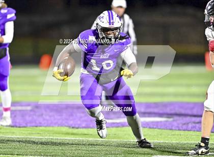 Thumbnail 1 in Logansport @ Muncie Central (IHSAA 4A Section 20 Semifinal) photogallery.