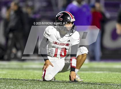 Thumbnail 2 in Logansport @ Muncie Central (IHSAA 4A Section 20 Semifinal) photogallery.