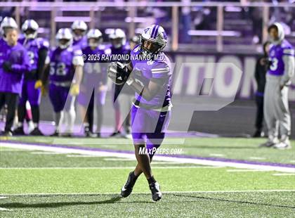 Thumbnail 3 in Logansport @ Muncie Central (IHSAA 4A Section 20 Semifinal) photogallery.