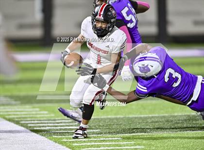 Thumbnail 3 in Logansport @ Muncie Central (IHSAA 4A Section 20 Semifinal) photogallery.