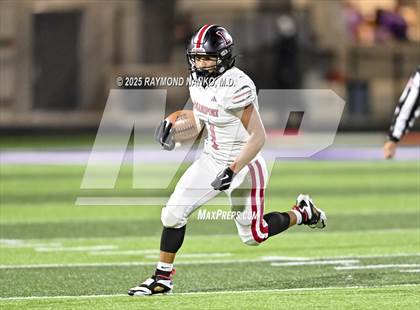 Thumbnail 2 in Logansport @ Muncie Central (IHSAA 4A Section 20 Semifinal) photogallery.