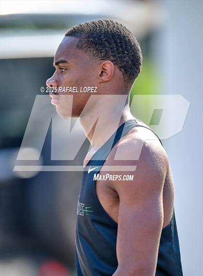 Thumbnail 1 in UIL 6A Track & Field Area 21&22 (400M) photogallery.