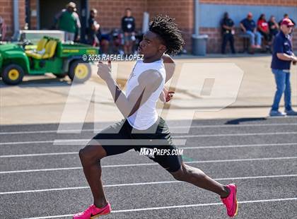 Thumbnail 1 in UIL 6A Track & Field Area 21&22 (400M) photogallery.