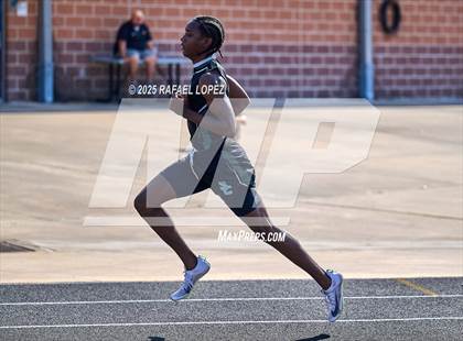 Thumbnail 1 in UIL 6A Track & Field Area 21&22 (400M) photogallery.