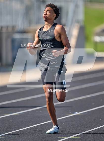 Thumbnail 3 in UIL 6A Track & Field Area 21&22 (400M) photogallery.