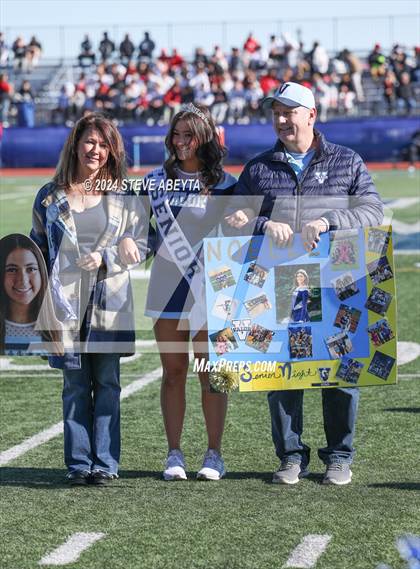 Thumbnail 2 in Regis Jesuit @ Valor Christian photogallery.