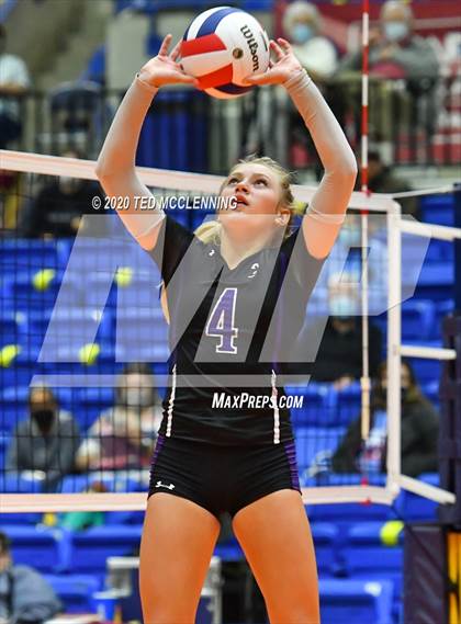Thumbnail 1 in Fayetteville vs. Southside (AAA 6A State Final) photogallery.