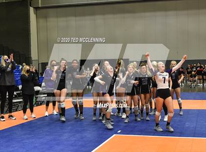 Thumbnail 1 in Fayetteville vs. Southside (AAA 6A State Final) photogallery.