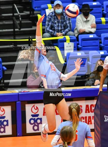 Thumbnail 1 in Fayetteville vs. Southside (AAA 6A State Final) photogallery.