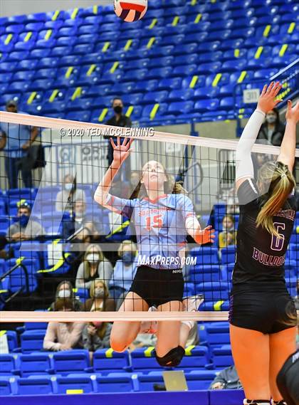 Thumbnail 3 in Fayetteville vs. Southside (AAA 6A State Final) photogallery.