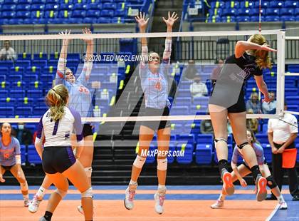 Thumbnail 2 in Fayetteville vs. Southside (AAA 6A State Final) photogallery.