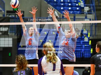 Thumbnail 1 in Fayetteville vs. Southside (AAA 6A State Final) photogallery.
