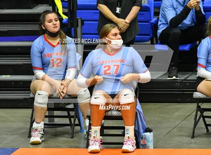 Thumbnail 2 in Fayetteville vs. Southside (AAA 6A State Final) photogallery.