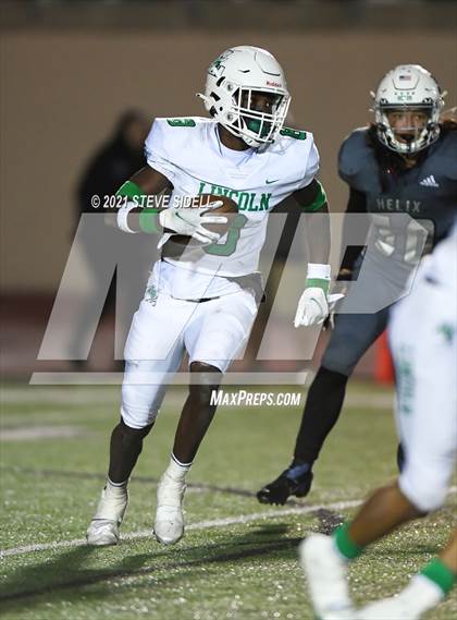 Thumbnail 3 in Lincoln vs. Helix photogallery.